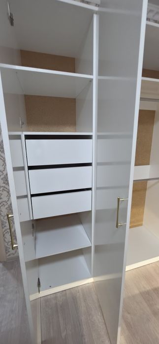 Шкаф в отличном состоянии