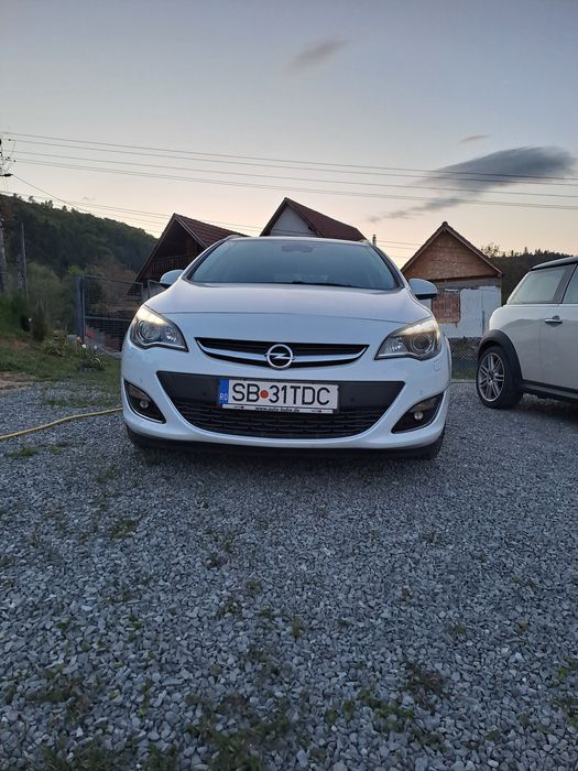 Opel astra 2015 2.0 CDTI 165 cp