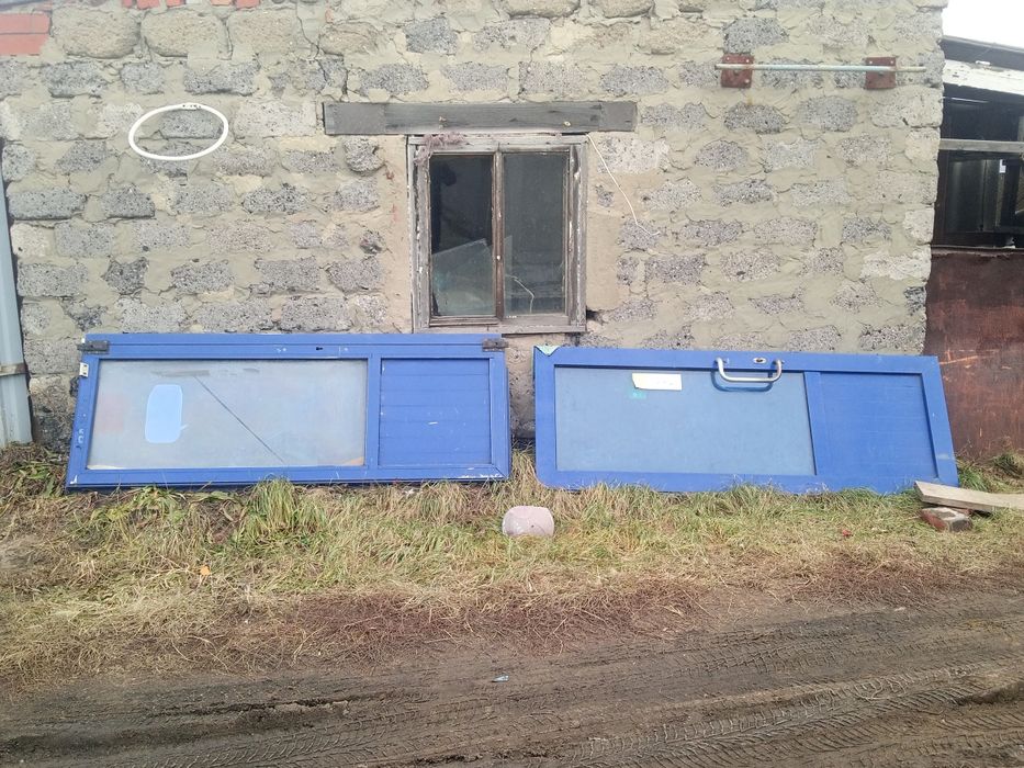 Продам двери алюминиевые