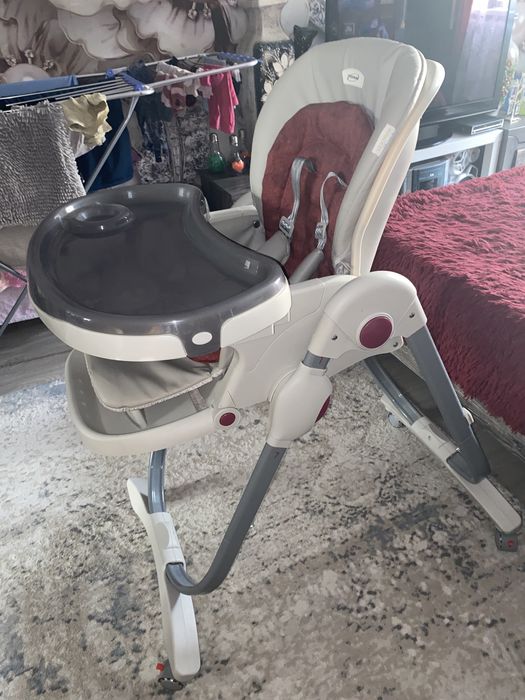 Продам стульчик для кормления Teknum