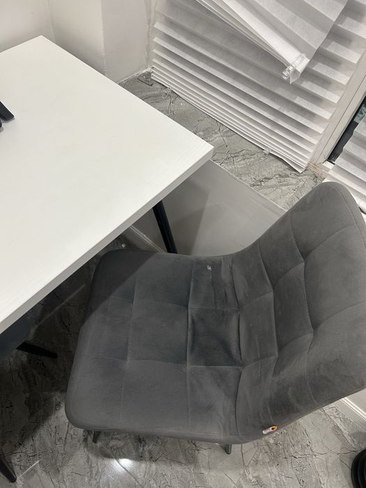 Продам стол со стульями