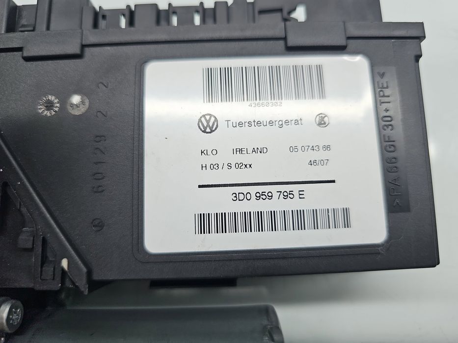Motoras geam stanga spate Volkswagen Touareg (7LA, 7L6) [Fabr 2003-201