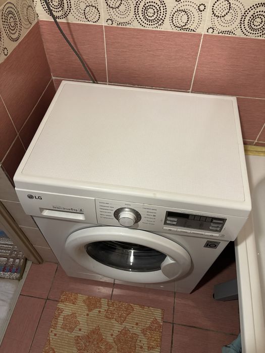 Срочно продам стиральную машину лдж