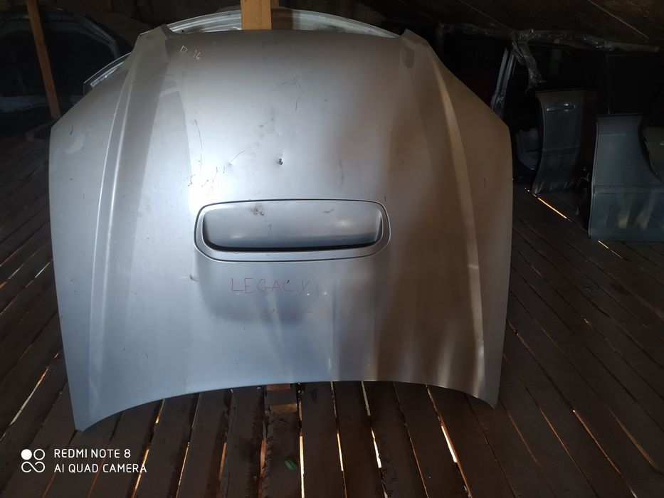 Subaru legacy capot