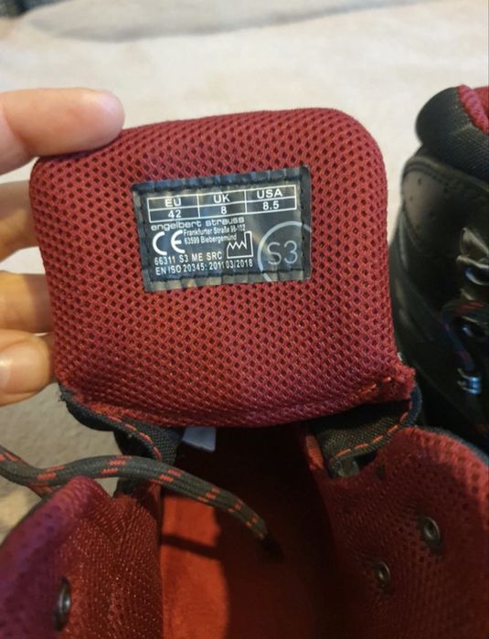 Bocanci de lucru Engelbert Strauss numarul 42 impecabili