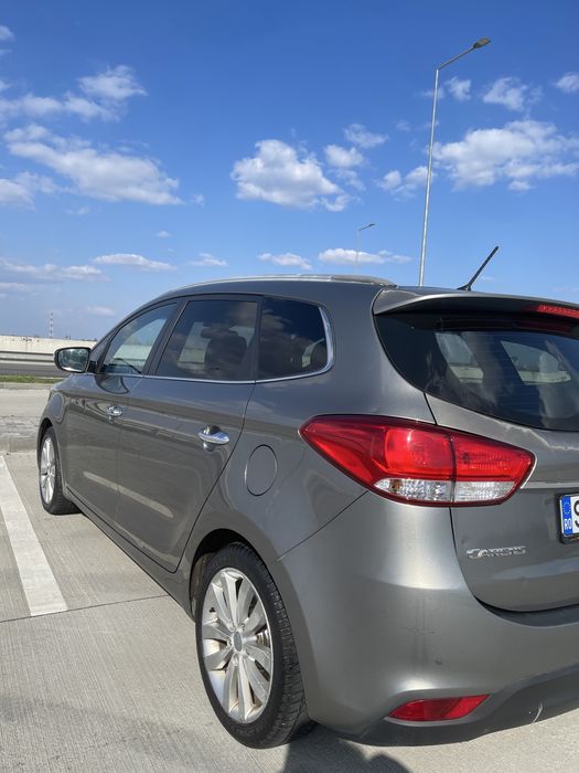 Vand  Kia carens URGENT