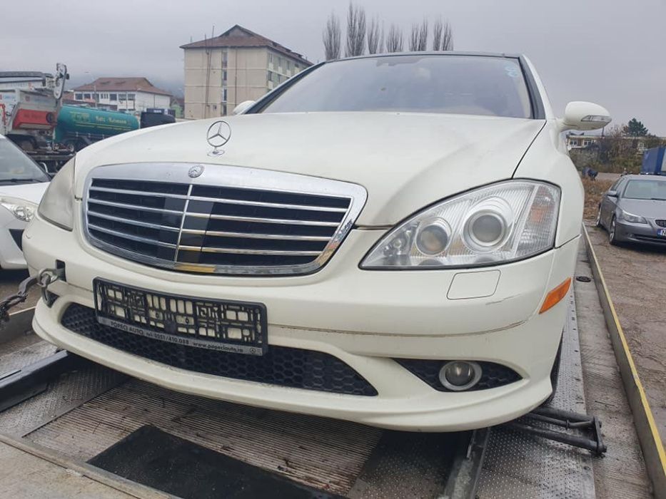 dezmembrez mercedes w221 s550 4 matic 2008