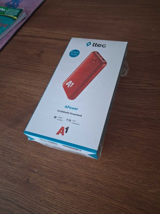 НЕРАЗОПАКОВАНА! Преносима батерия (Powerbank) m1 10000mAh