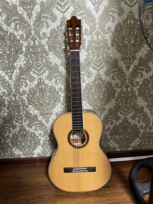 Гитара классическая