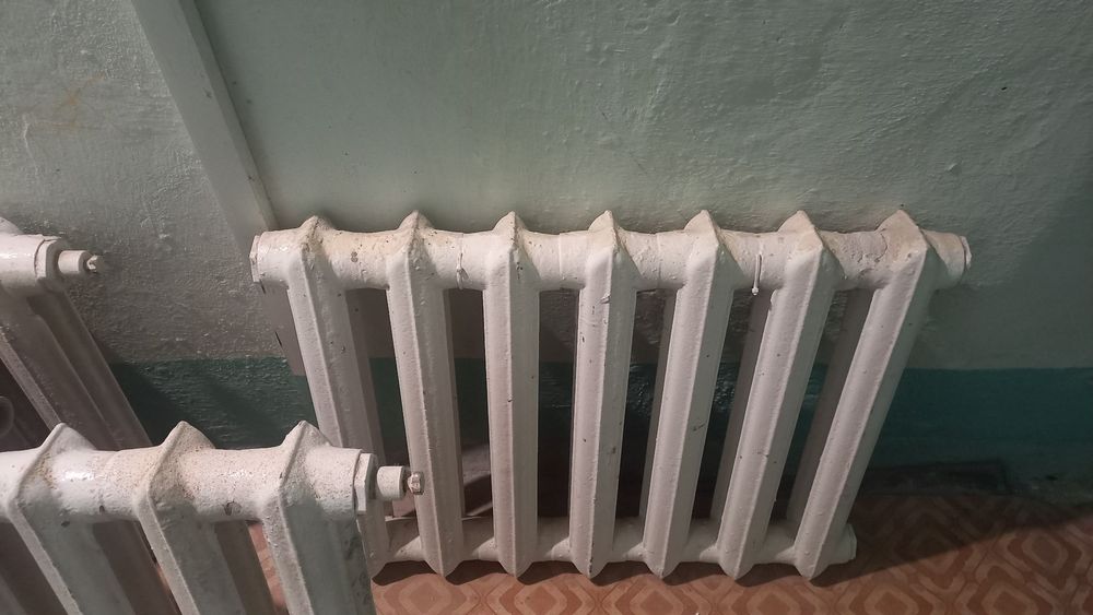 Продаю чугунные батареи