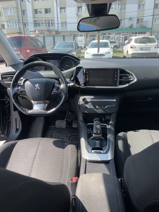 Peugeot 308 1,2 turbo benzina automat