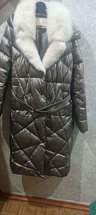 Продам женскую куртку