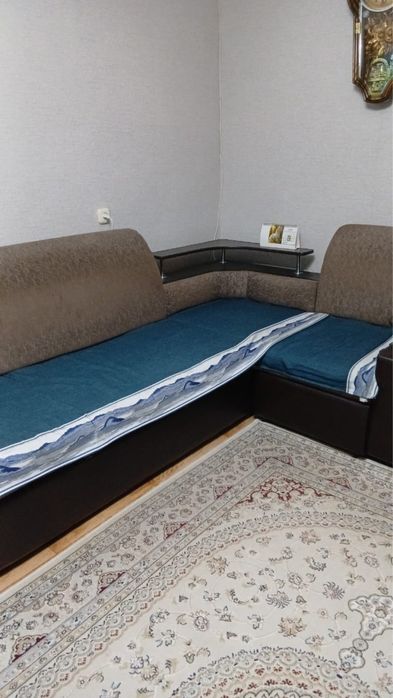 Продам диван угловой
