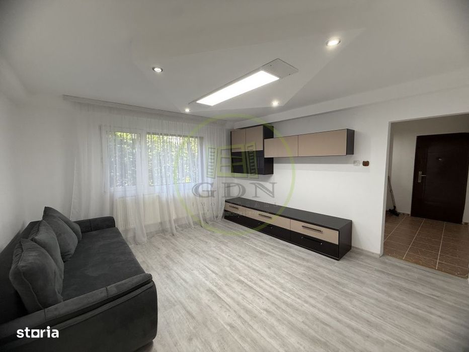 Apartament 3 camere, 63.8 mp, Centru