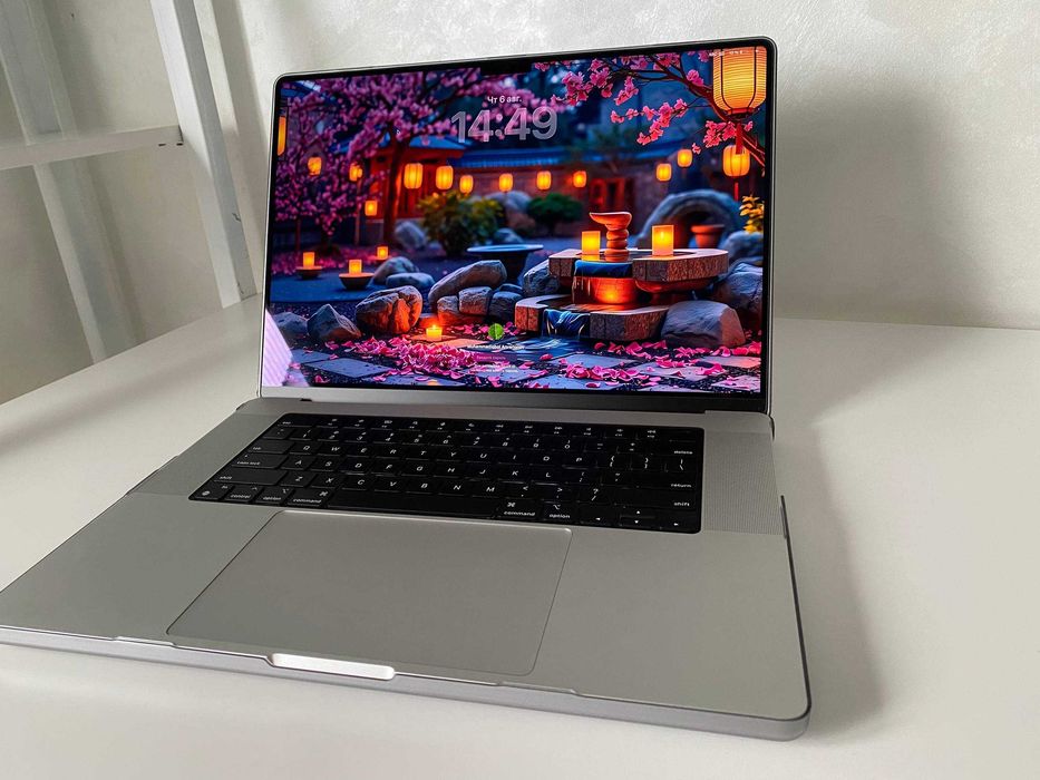 Матовый защитный чехол HardShell Case для MacBook Pro 16.2"