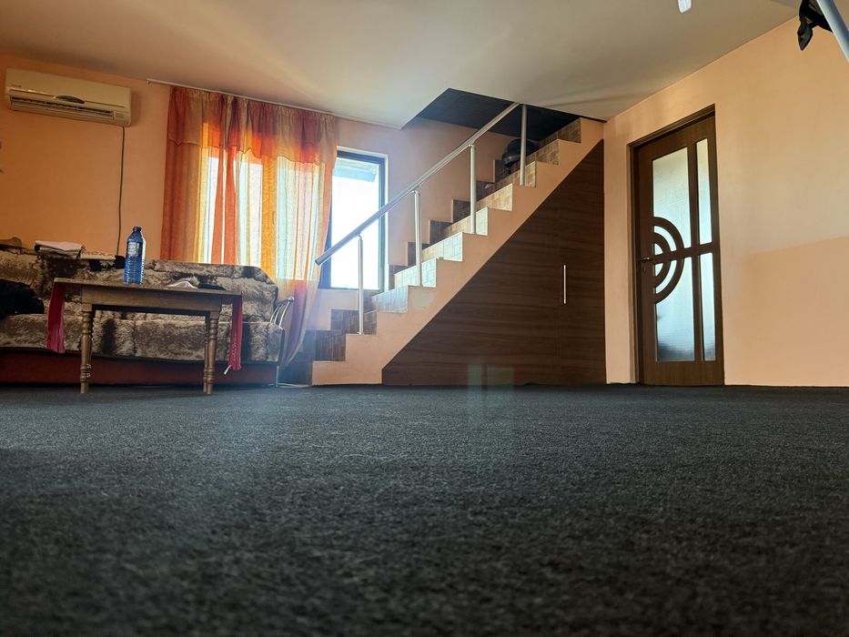 Casa de vanzare la Bucov