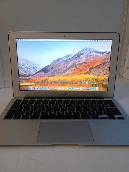 Ноутбук Apple MacBook Air 11 (конец 2010 года) A1370