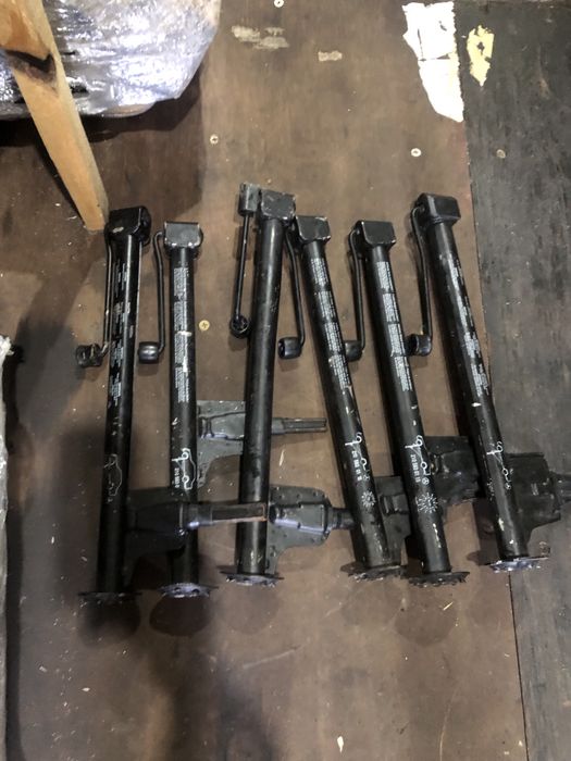 Домкрат на мерседес