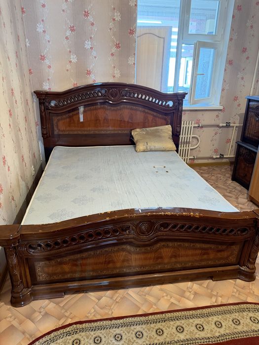 Двухместная кровать