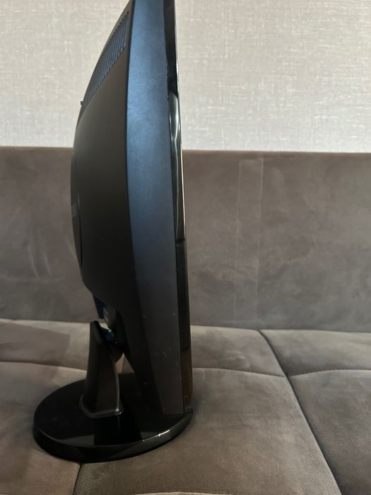 Монитор Samsung 1280x1080 60hz