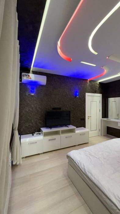 Продается 2 комнатная квартира ремонт ул.Кунаева, гостиница Россия