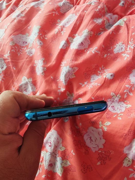 Mi 9t sotiladi 64gb bez karopka dakumenti yuqolgan