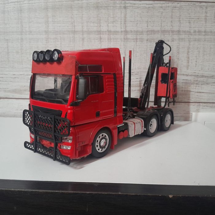 Macheta MAN TGX scara1/32