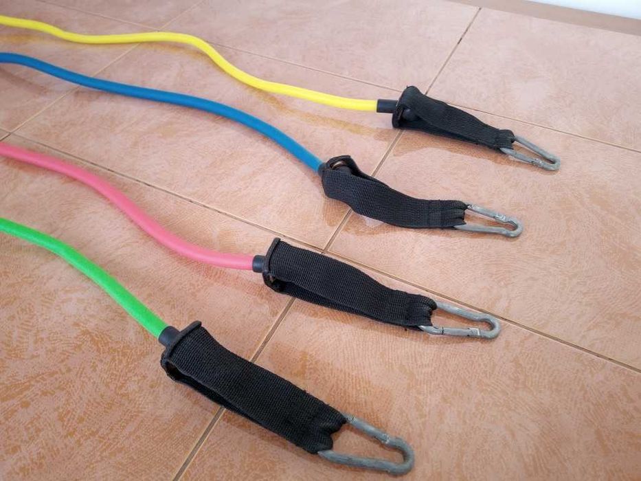 Set Fitness FitBeast – 4 Benzi Elastice + Accesorii (Nefolosite)