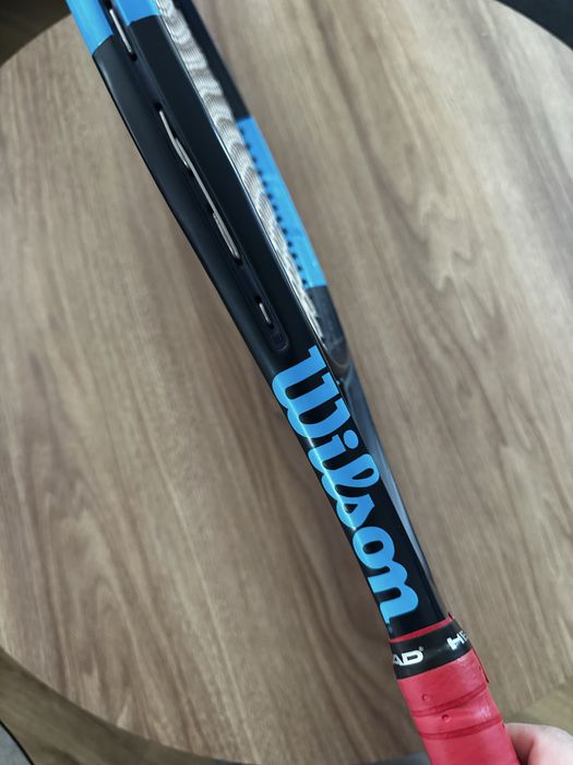 Тенис ракета Wilson Ultra — много запазена, удобна за игра