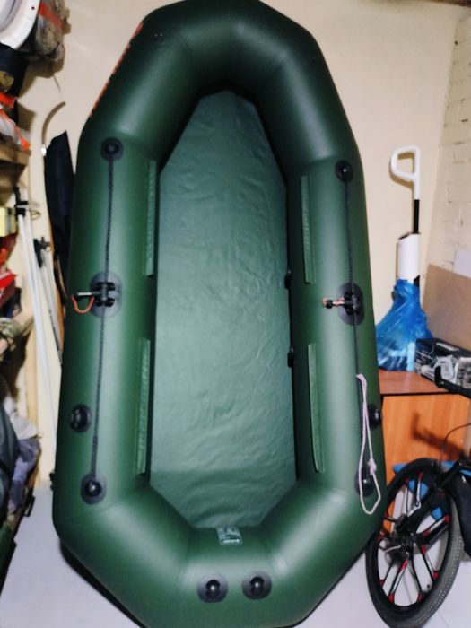 Срочно продам лодку Калибри.