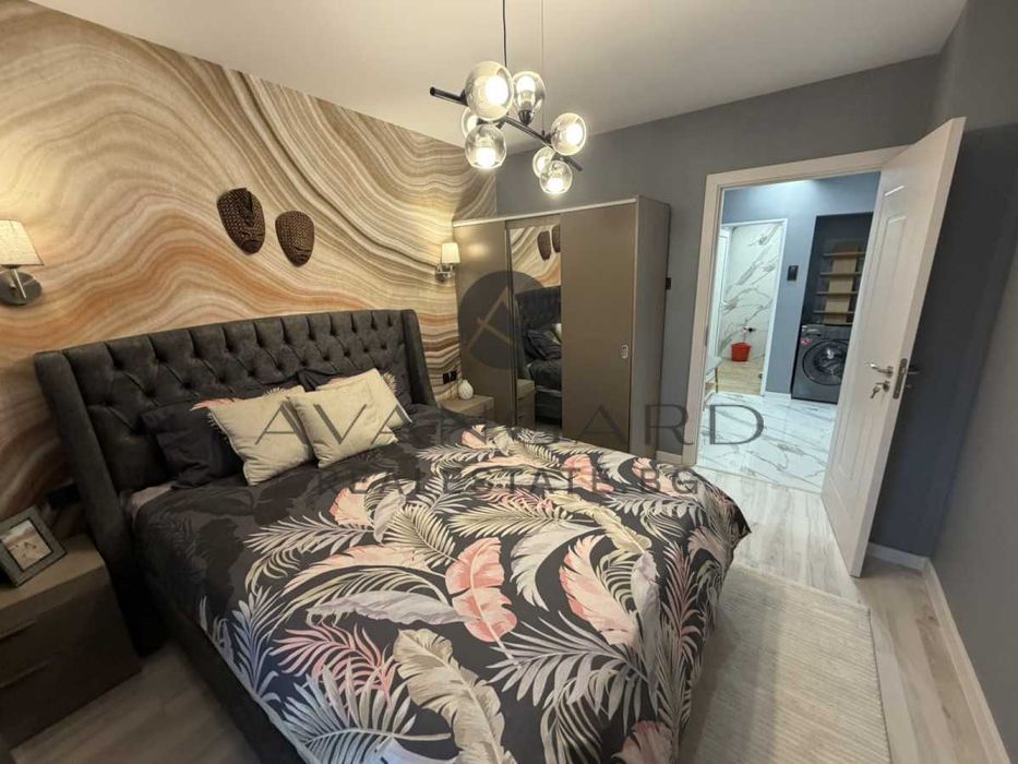 Продава се Тристаен апартамент в Пловдив, Кършияка - 78 кв.м за 1045 €/кв.м - Снимка #3