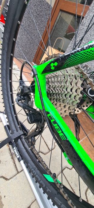 Bicicleta  cube attention 29