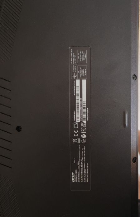 Acer Nitro 5 AN516-57-52F5