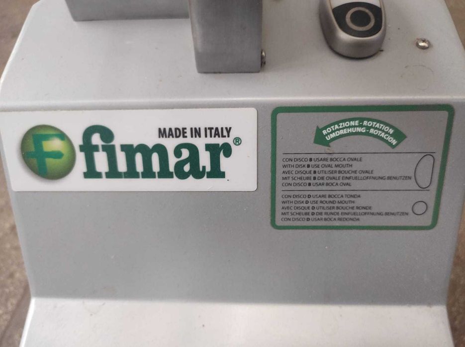 Mașină taiat/razuit legume, fructe si brânzeturi - Made in Italia