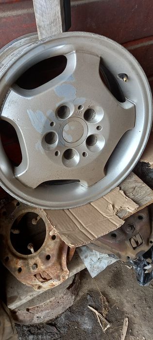 Продам шины месте диском