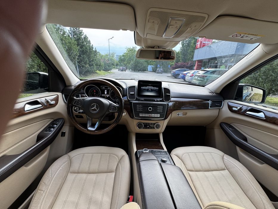 Mercedes-Benz 350 D 4 Matic