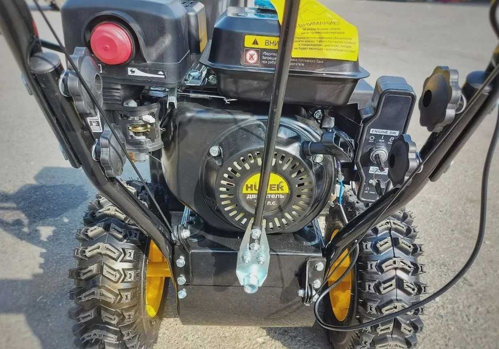 Снегоуборщик Huter SGC 4800B