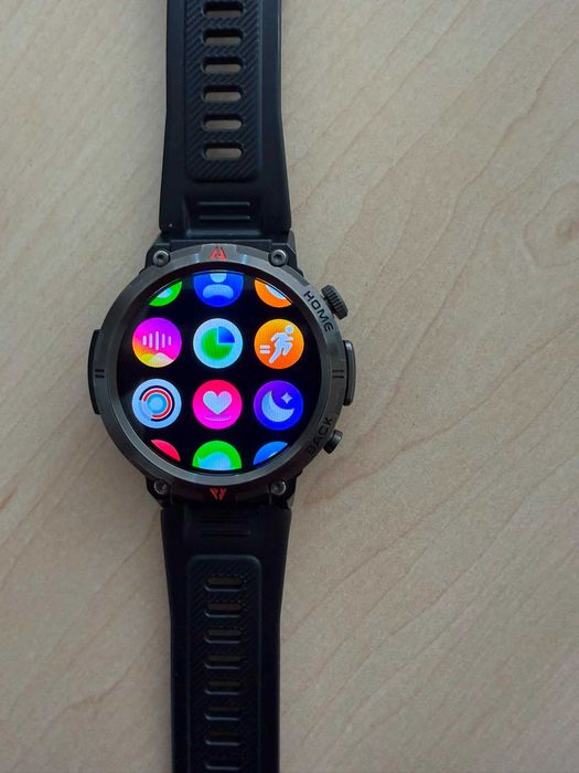 Smartwatch cu Lanternă LED + 2 Curele (Silicon & Metalică)