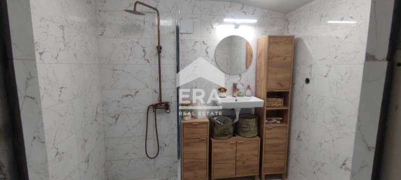 Продава се Къща в Хасково, Училищни - 215 кв.м за 871 €/кв.м - Снимка #8