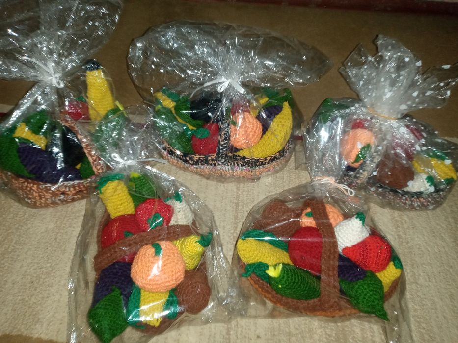 Продаётся вязаные изделия