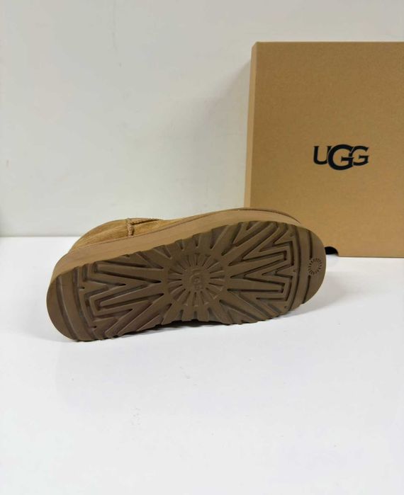 UGG Classic Ultra Mini Platform (Честнът) - Размер 40 (25 см стелка)
