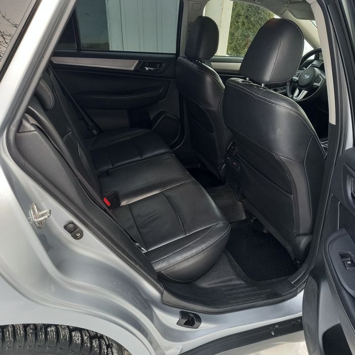 Продам  субару  аутбек