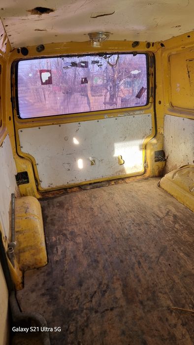 Autoutilitară VW  1900 cm