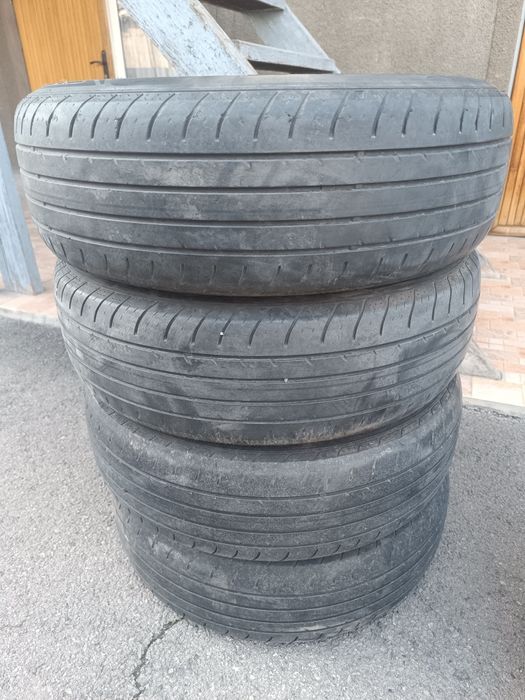 Шины б.у. 215/70R16