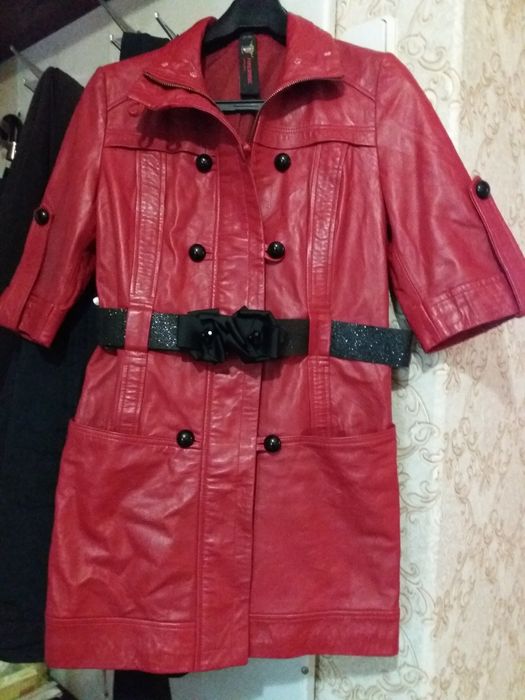 Продаю красивую куртку