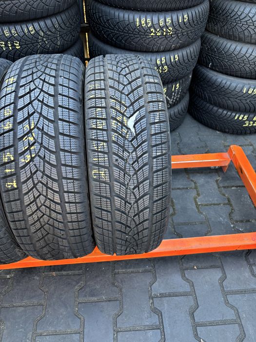Anvelope Iarna 215/60/17 GoodYear UltraGrip Performance 215 60 17 R17