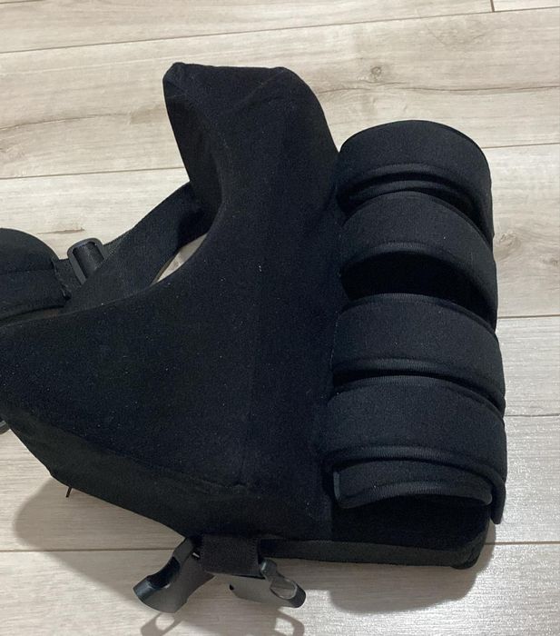 Бандаж плечевой,  левой  руки