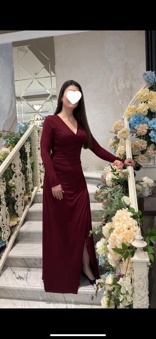 Продам нарядные платья