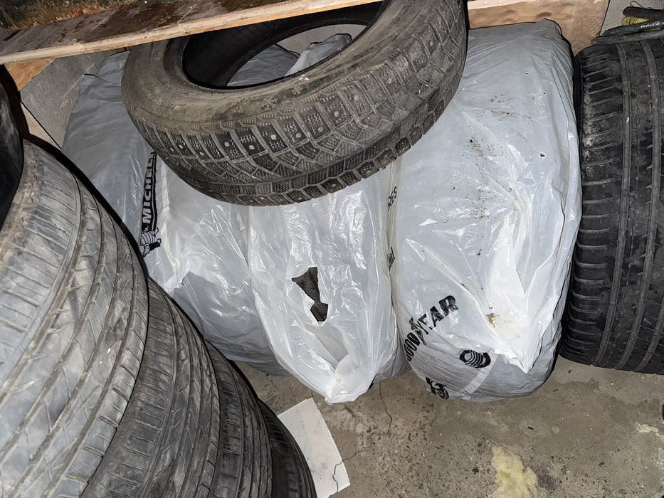 285 60 R18 Yokohama зимний шипы