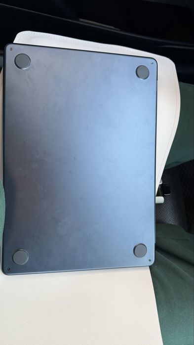 MAC BOOK AIR 13 inch